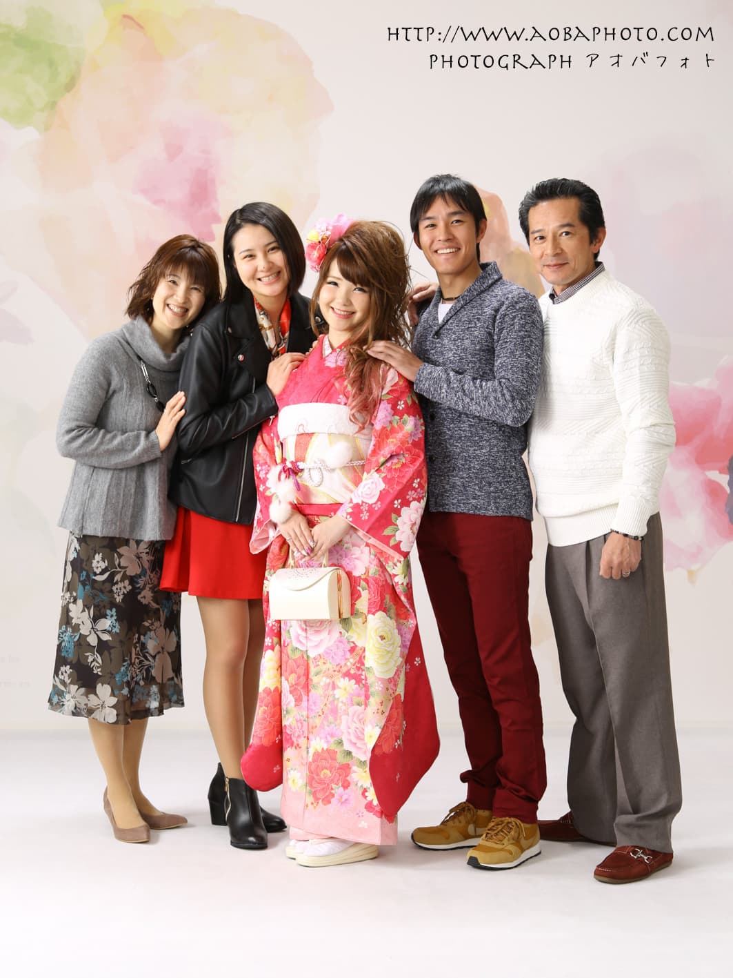 福井越前市のアオバフォトのスタジオで撮った二十歳の家族写真